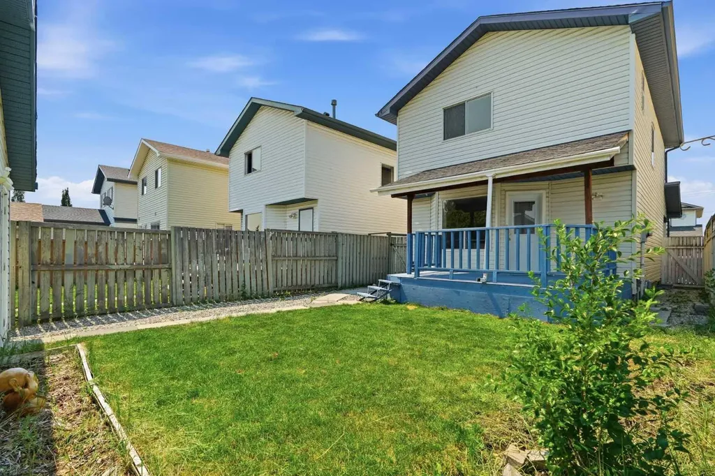 66 Arbour Wood Mews NW Calgary AB T3G 4B6
