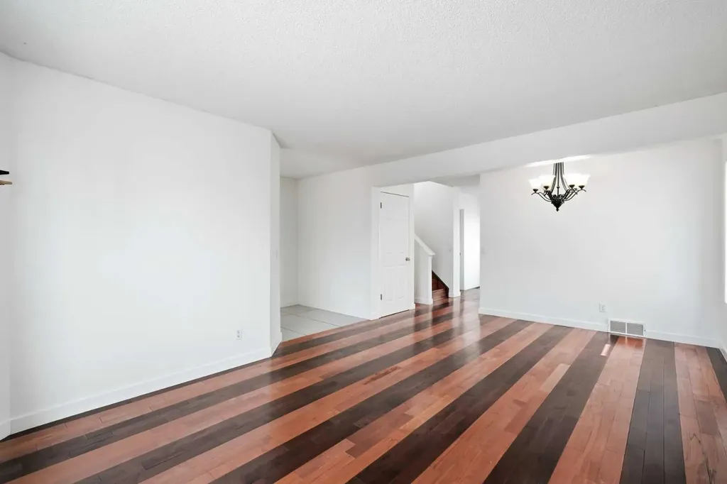 66 Arbour Wood Mews NW Calgary AB T3G 4B6