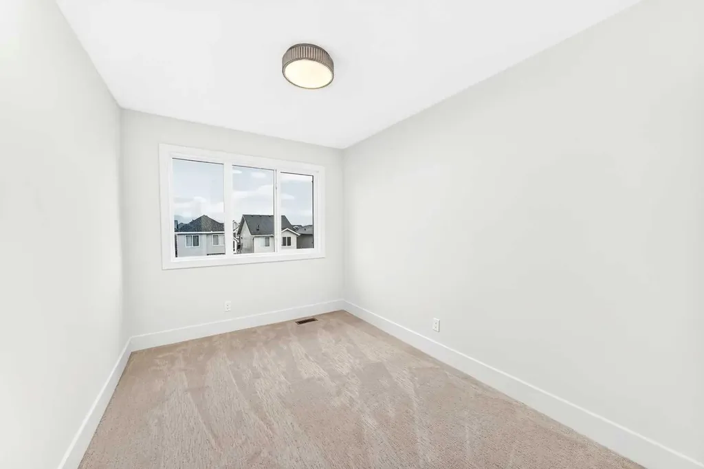 2445 Creeker Airdrie AB T4B 5Z7