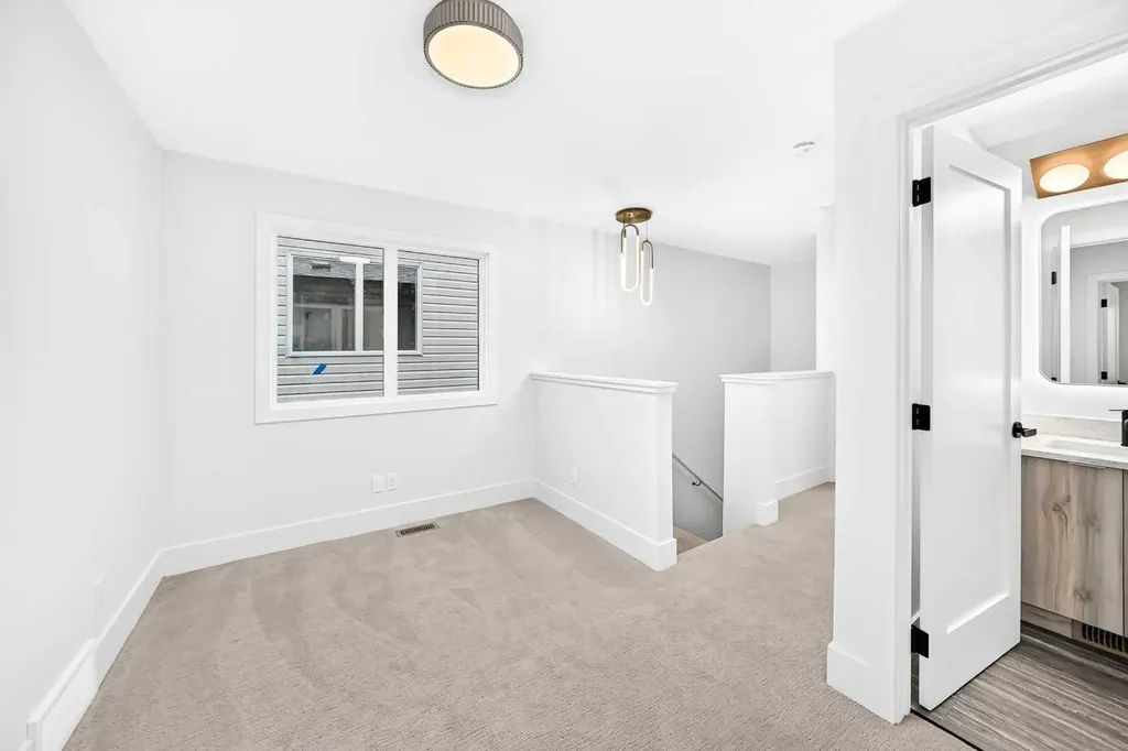 2445 Creeker Airdrie AB T4B 5Z7