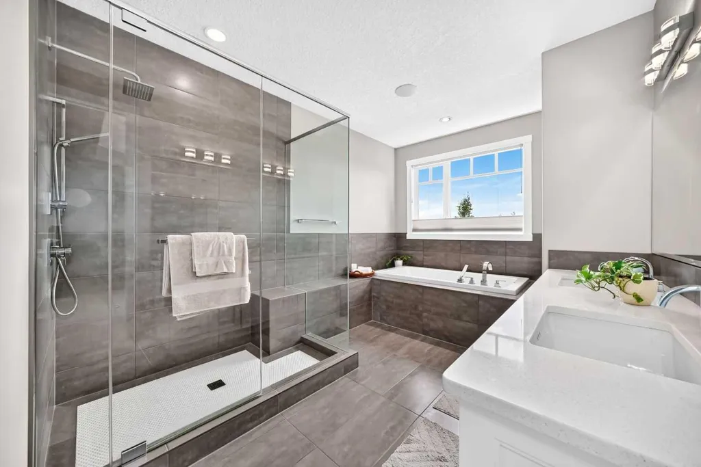 33 Aspen Summit Circle SW Calgary AB T3H 0Z7