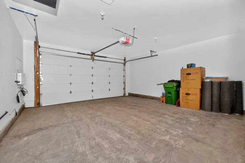 219 18 Avenue NE Calgary AB T2E 1N3