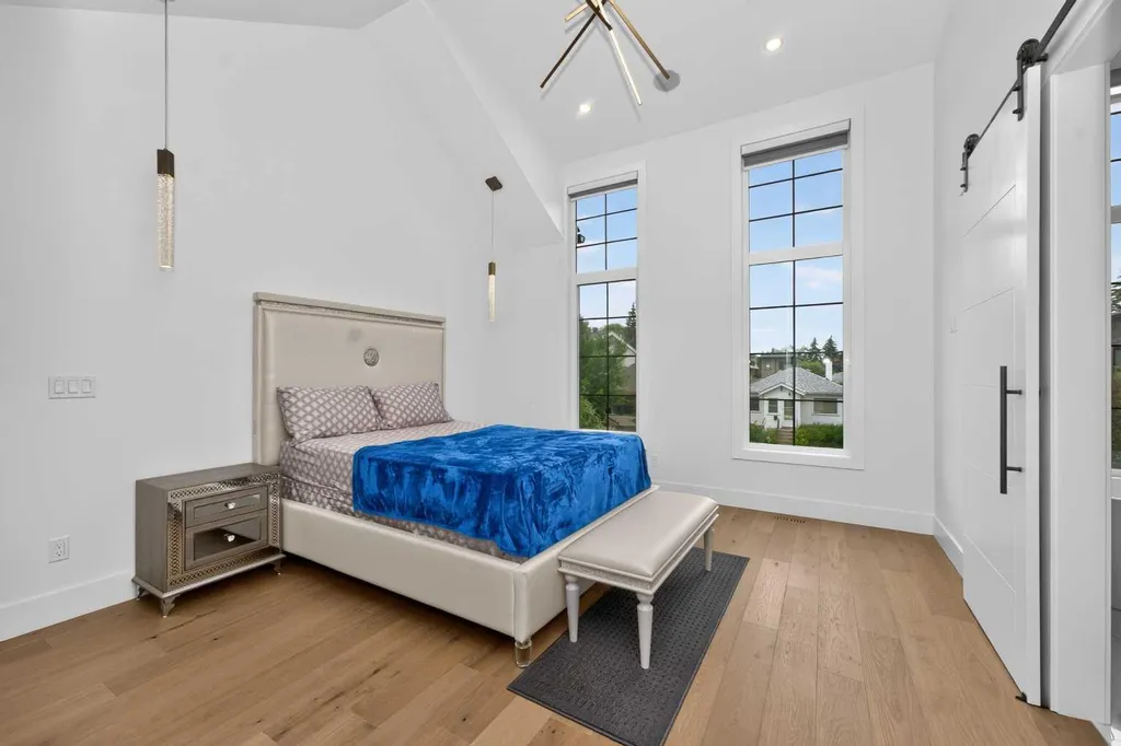 219 18 Avenue NE Calgary AB T2E 1N3