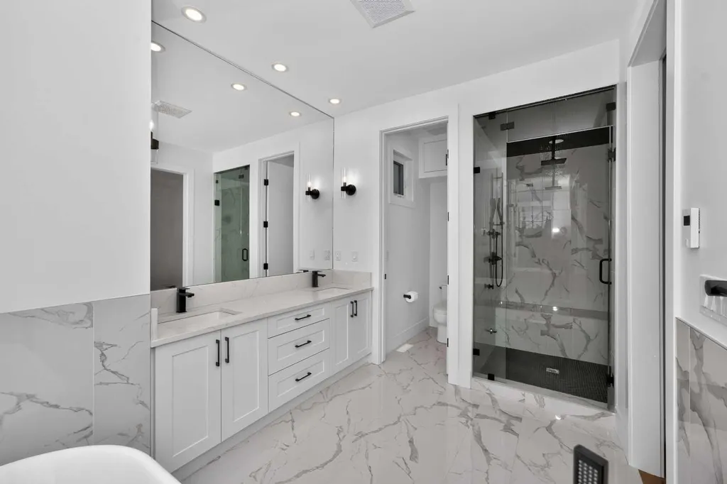 219 18 Avenue NE Calgary AB T2E 1N3