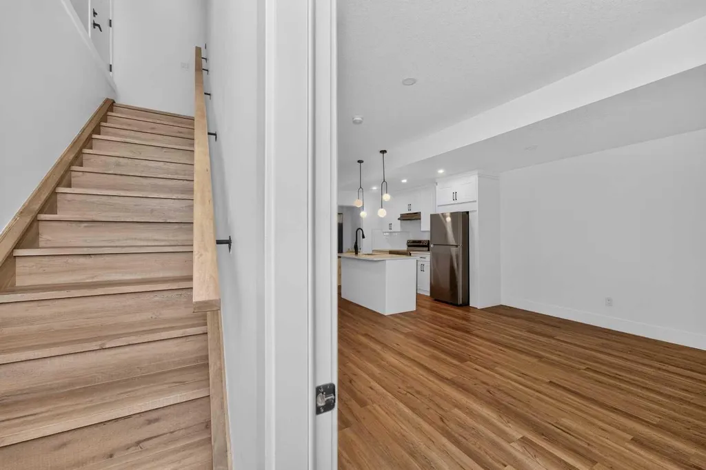 219 18 Avenue NE Calgary AB T2E 1N3