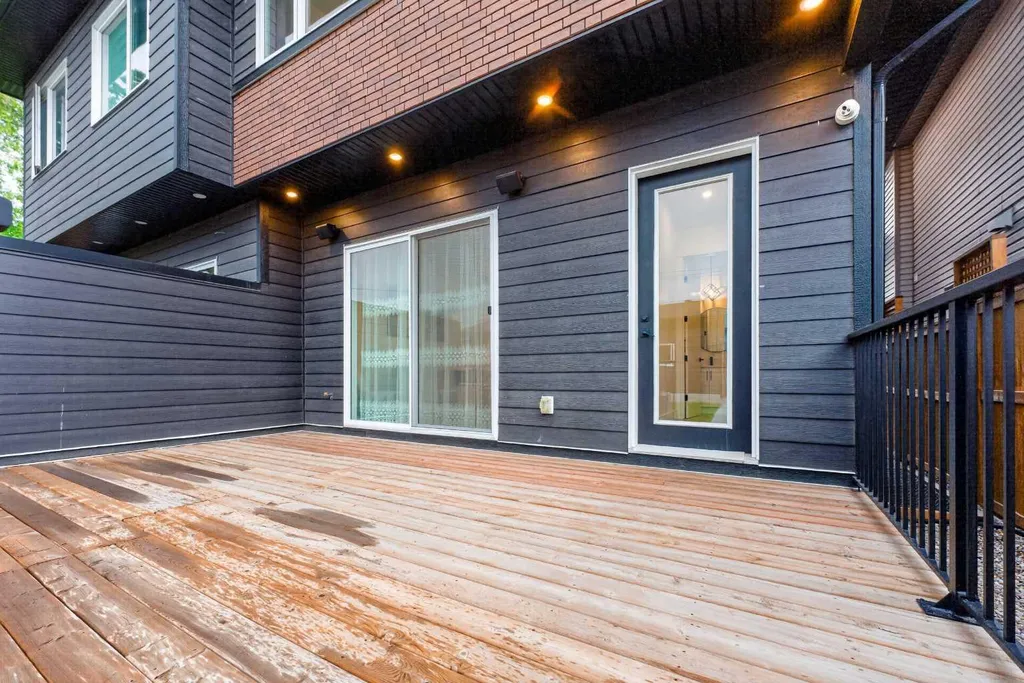 219 18 Avenue NE Calgary AB T2E 1N3