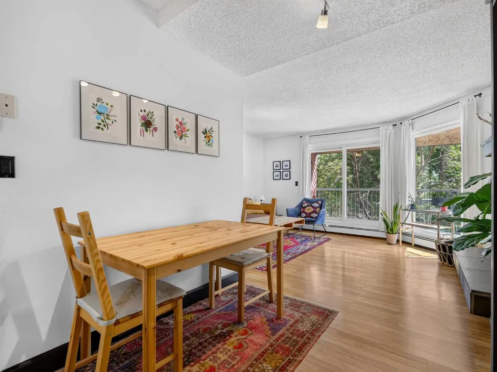 402 4 Avenue NE Calgary AB T2E0J5