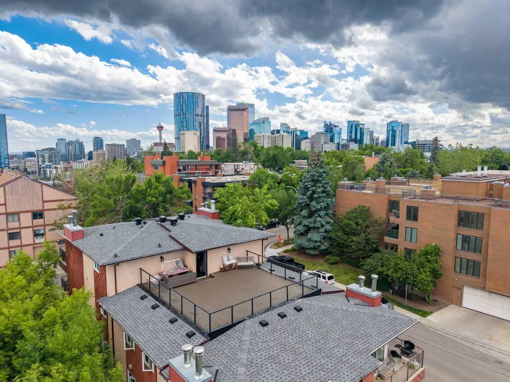 402 4 Avenue NE Calgary AB T2E0J5