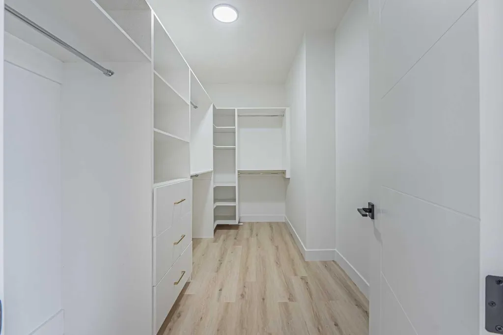 137 Saddlecrest Circle NE Calgary AB T3J 0Z2