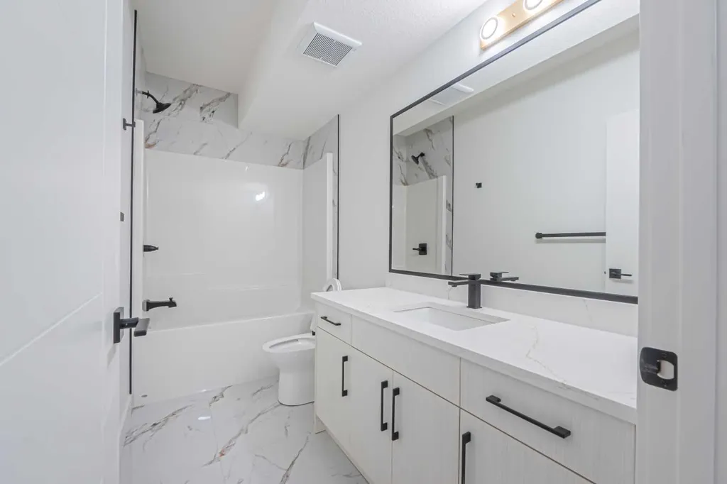 137 Saddlecrest Circle NE Calgary AB T3J 0Z2