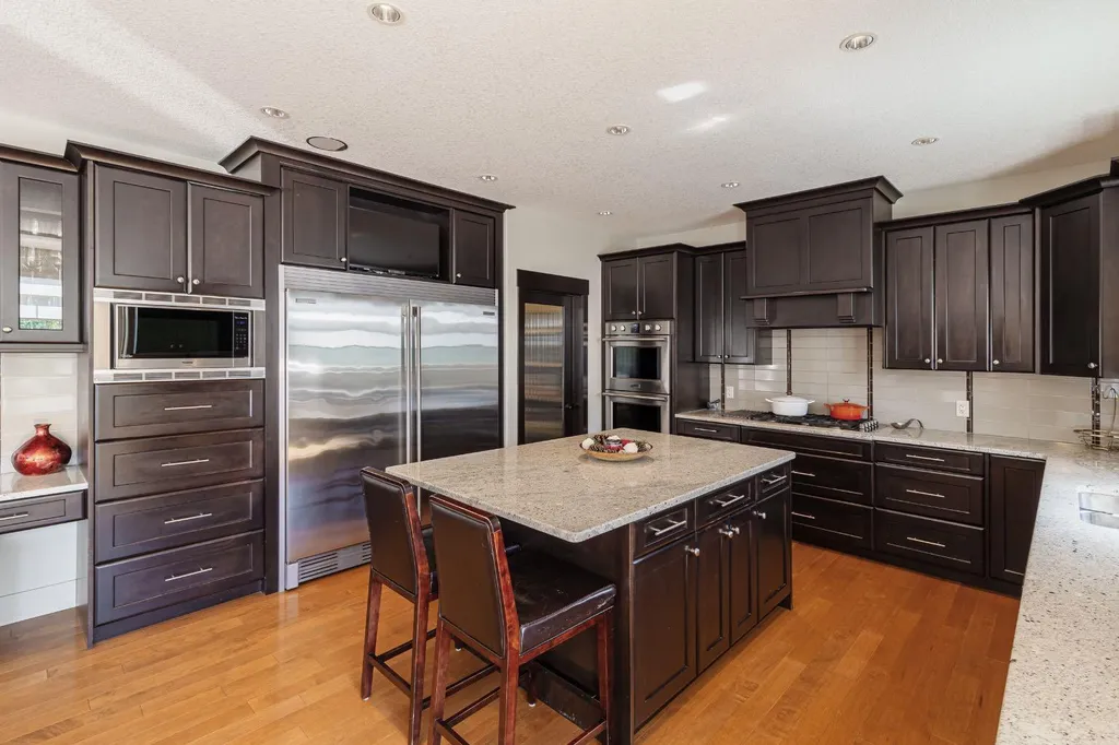 412 Aspen Glen Place SW Calgary AB t3h 0e9