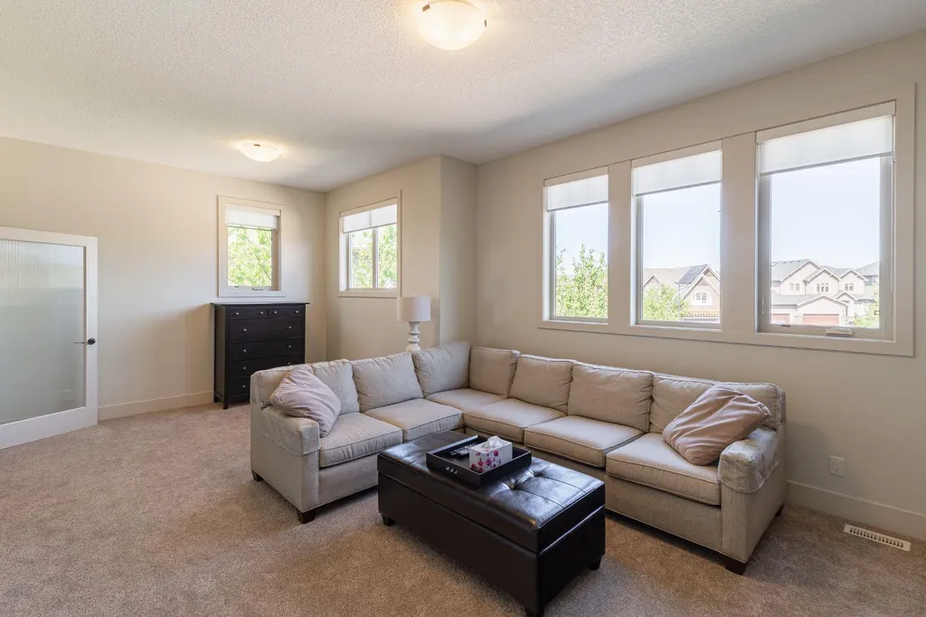 412 Aspen Glen Place SW Calgary AB t3h 0e9