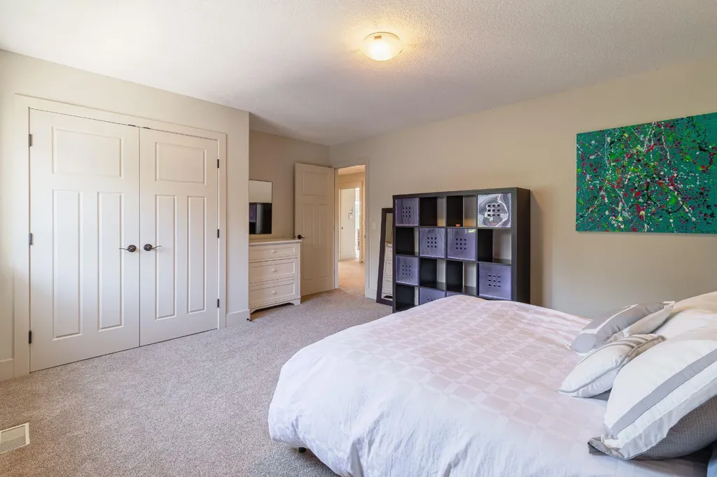 412 Aspen Glen Place SW Calgary AB t3h 0e9