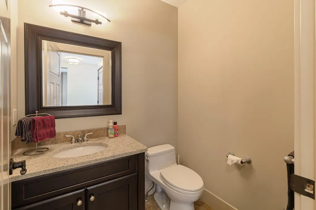 412 Aspen Glen Place SW Calgary AB t3h 0e9
