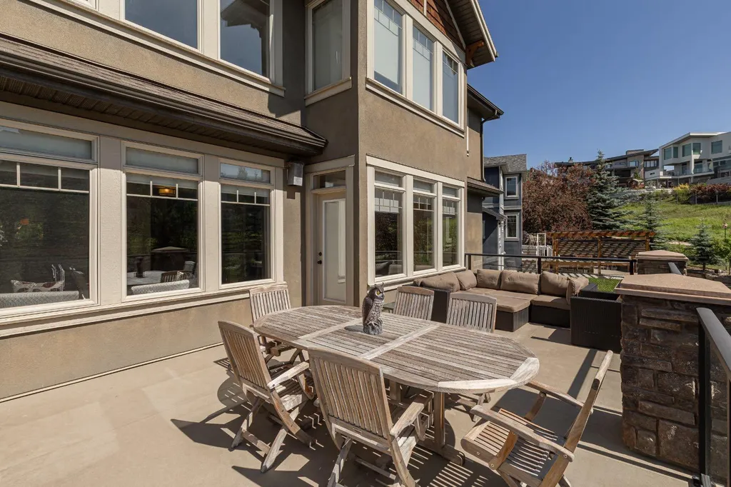 412 Aspen Glen Place SW Calgary AB t3h 0e9