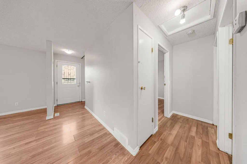 292 Falshire Way NE Calgary AB T3J2B4