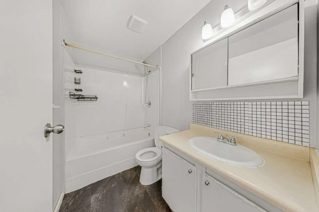 292 Falshire Way NE Calgary AB T3J2B4