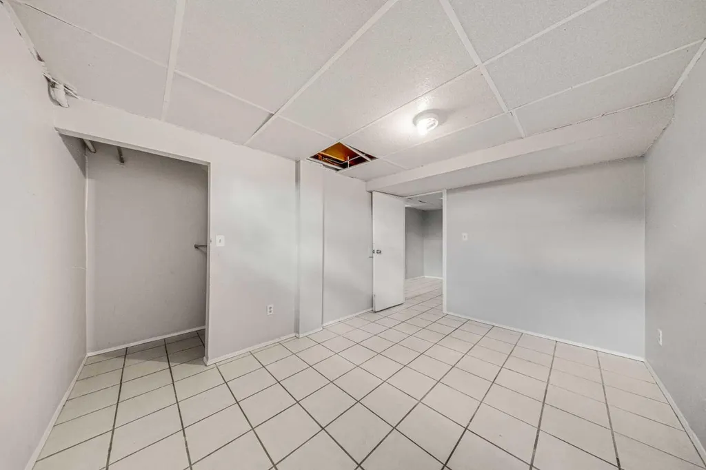 292 Falshire Way NE Calgary AB T3J2B4