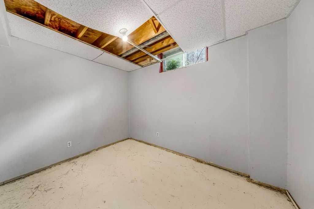 292 Falshire Way NE Calgary AB T3J2B4