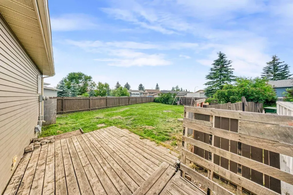 292 Falshire Way NE Calgary AB T3J2B4
