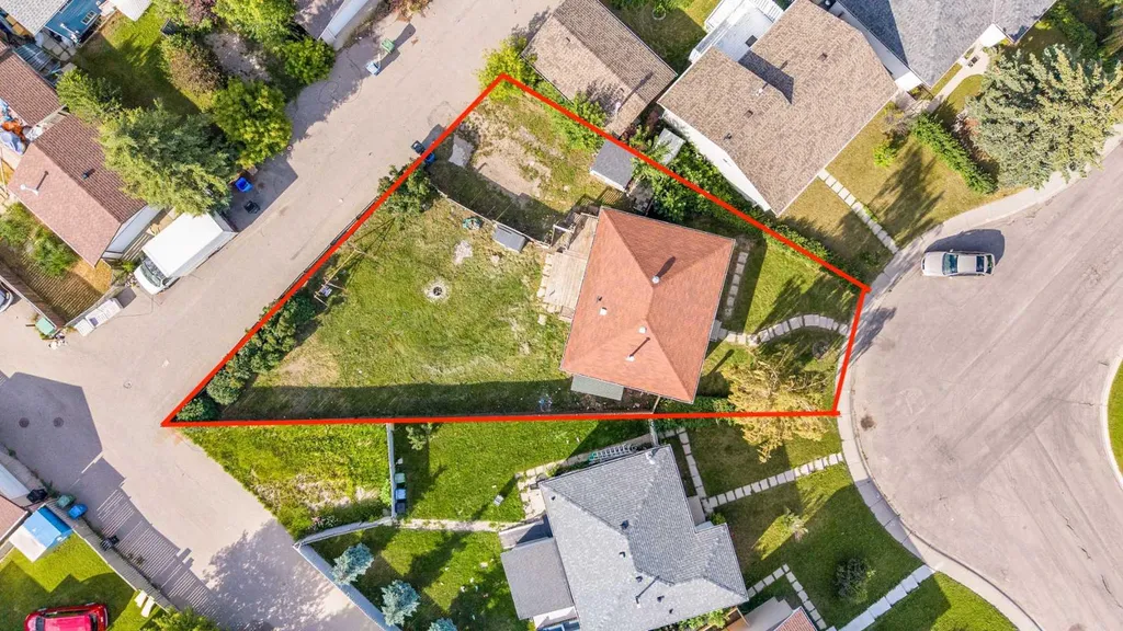 292 Falshire Way NE Calgary AB T3J2B4