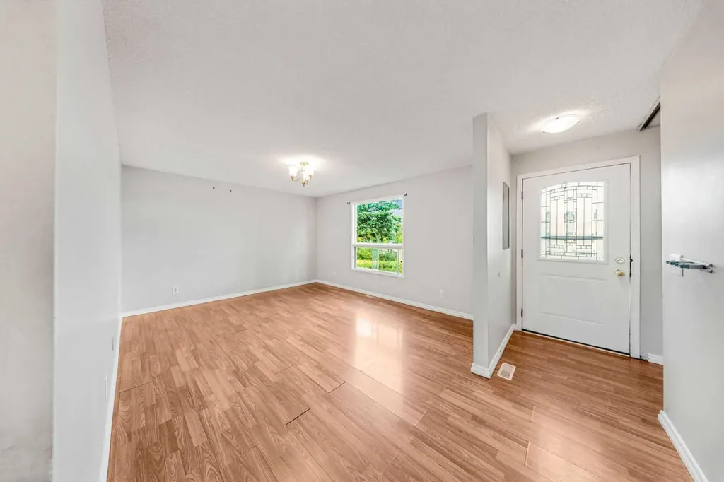 292 Falshire Way NE Calgary AB T3J2B4