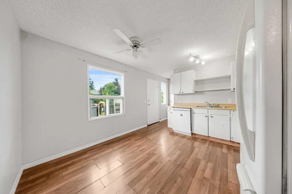 292 Falshire Way NE Calgary AB T3J2B4