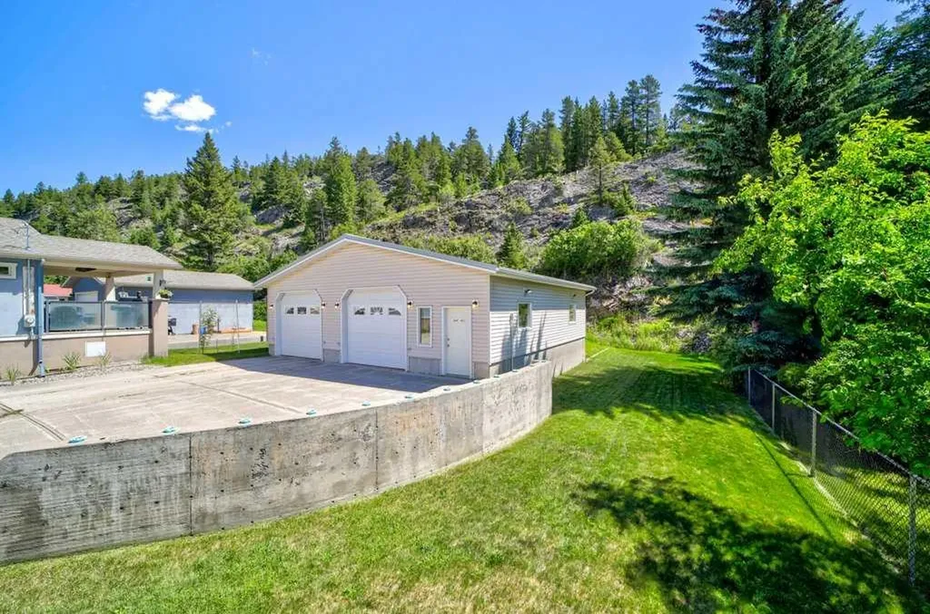 20541 25th Avenue Bellevue AB T0K 0C0