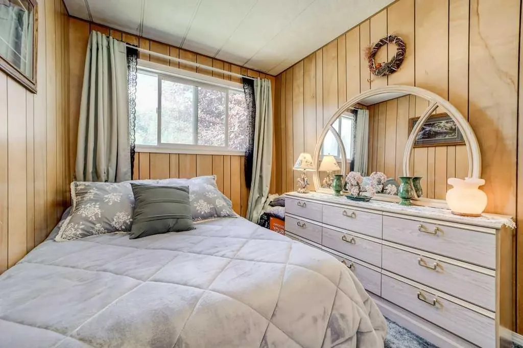 20541 25th Avenue Bellevue AB T0K 0C0