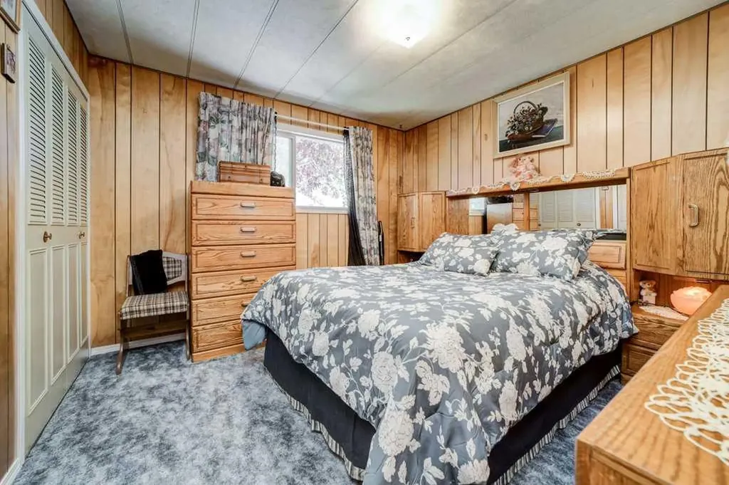 20541 25th Avenue Bellevue AB T0K 0C0