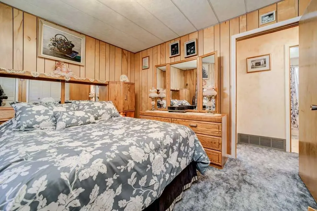 20541 25th Avenue Bellevue AB T0K 0C0