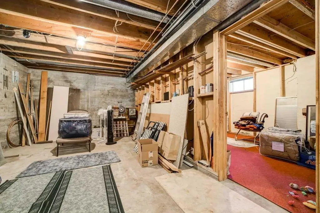 20541 25th Avenue Bellevue AB T0K 0C0