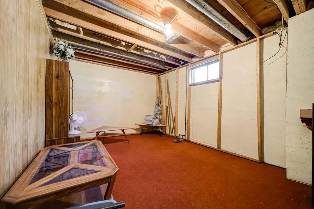 20541 25th Avenue Bellevue AB T0K 0C0