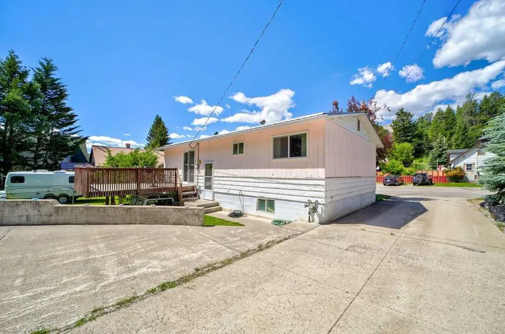 20541 25th Avenue Bellevue AB T0K 0C0
