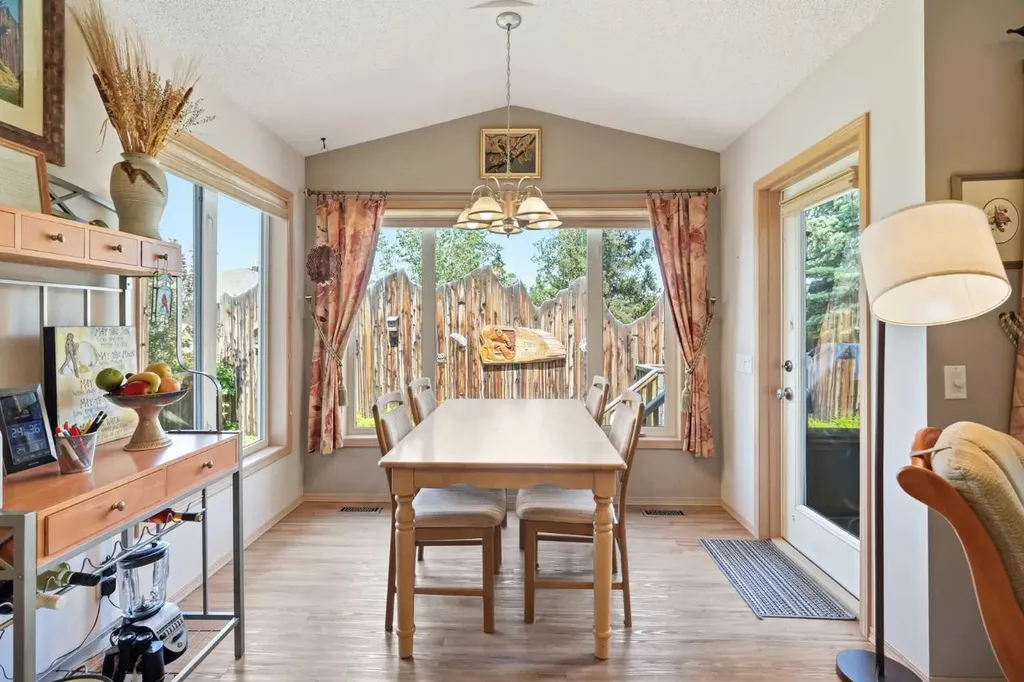 164 Sunterra Heights Cochrane AB T4C 1W7
