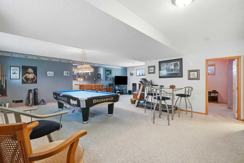 164 Sunterra Heights Cochrane AB T4C 1W7