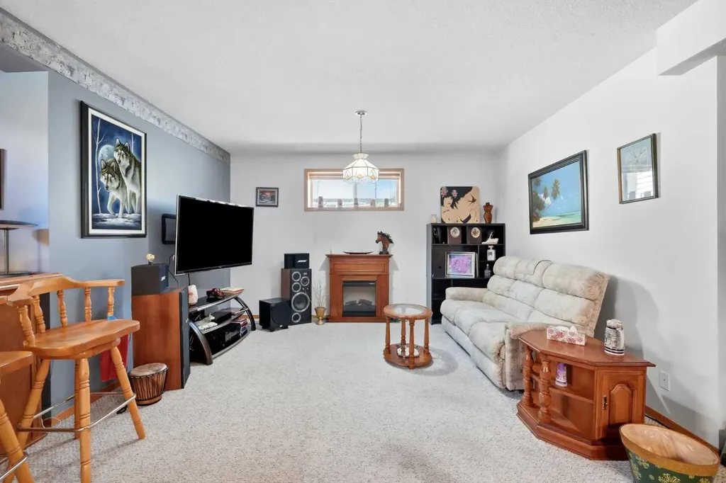 164 Sunterra Heights Cochrane AB T4C 1W7