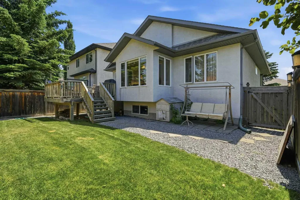 164 Sunterra Heights Cochrane AB T4C 1W7