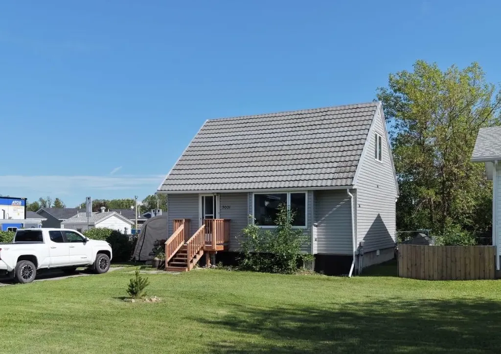 5031 54 Avenue Stavely AB T0L1R0
