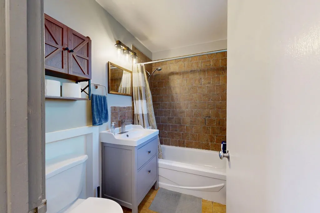 5031 54 Avenue Stavely AB T0L1R0