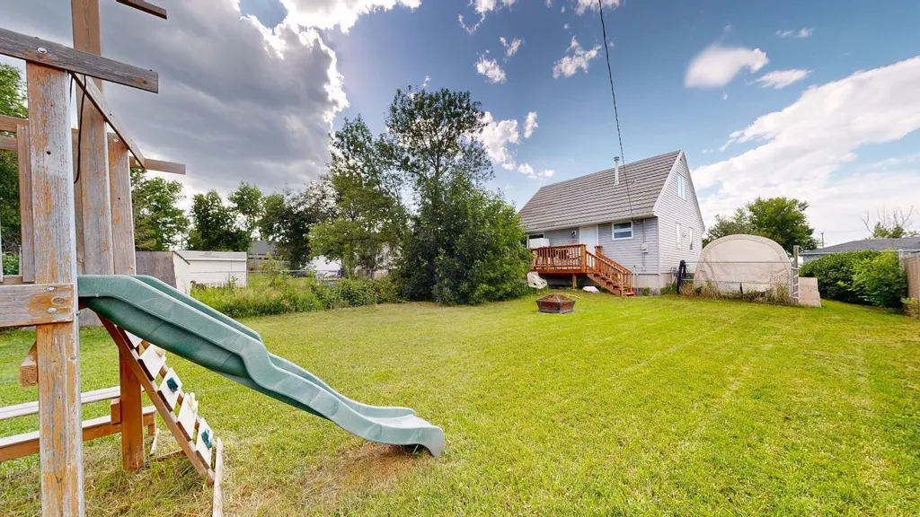 5031 54 Avenue Stavely AB T0L1R0