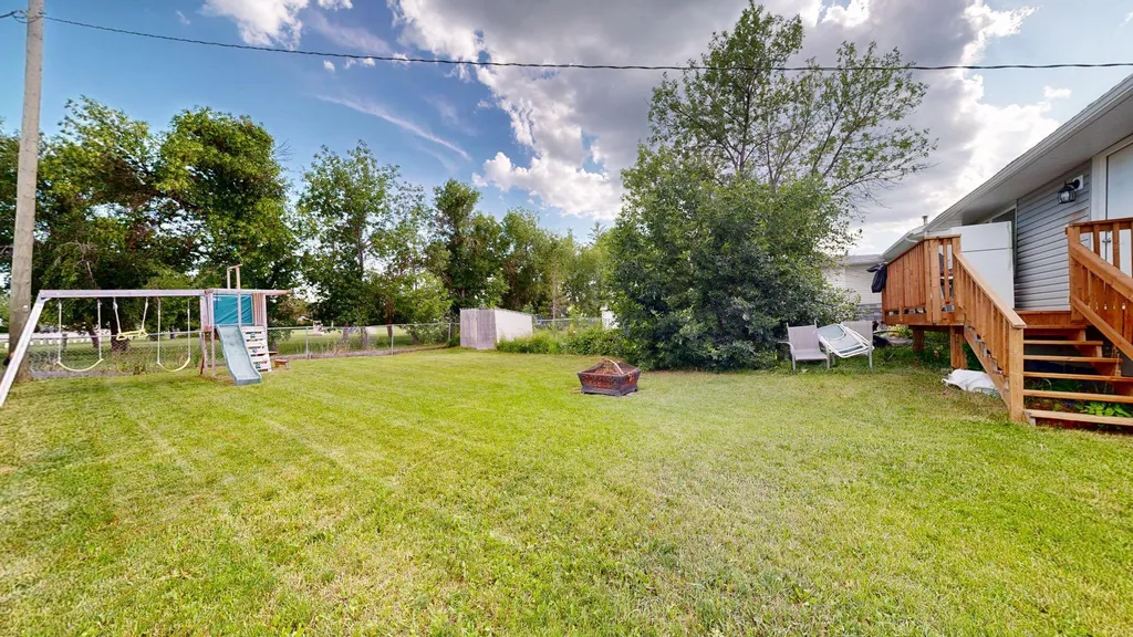 5031 54 Avenue Stavely AB T0L1R0