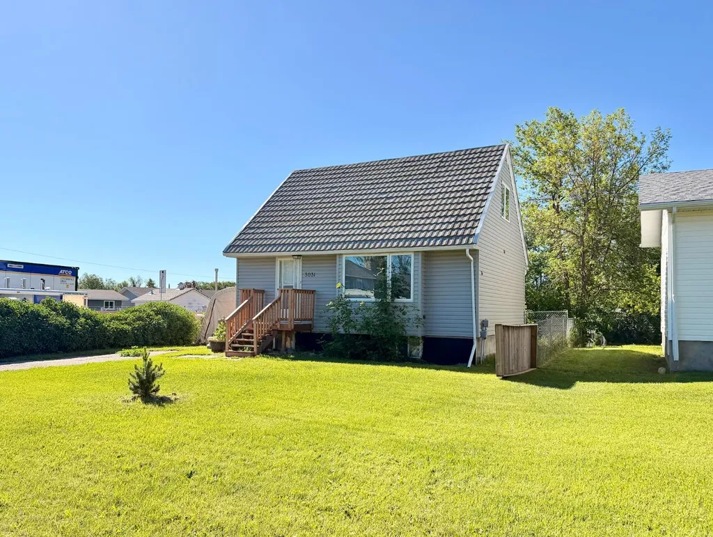 5031 54 Avenue Stavely AB T0L1R0