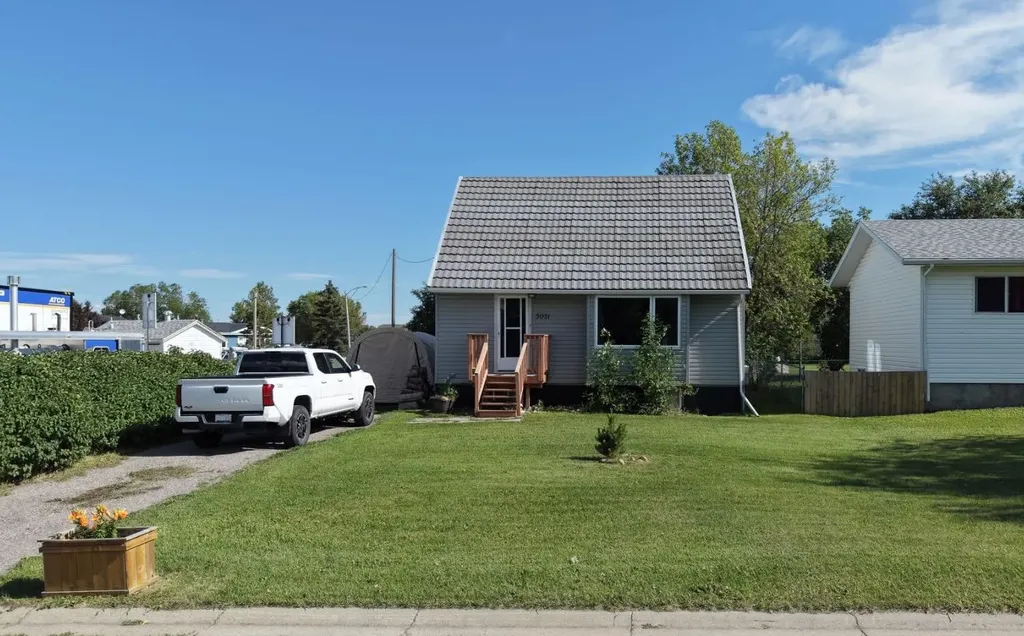5031 54 Avenue Stavely AB T0L1R0