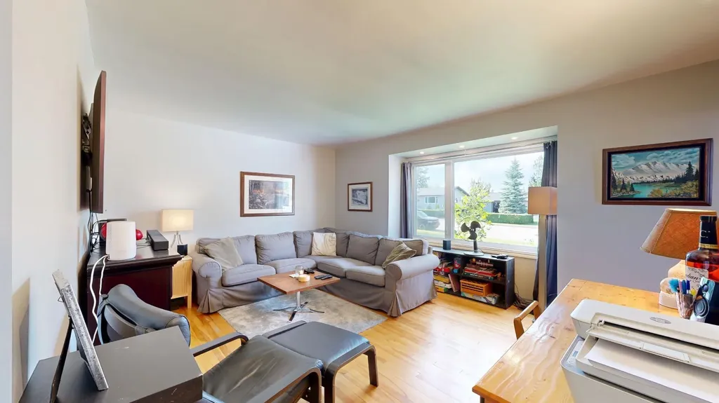 5031 54 Avenue Stavely AB T0L1R0