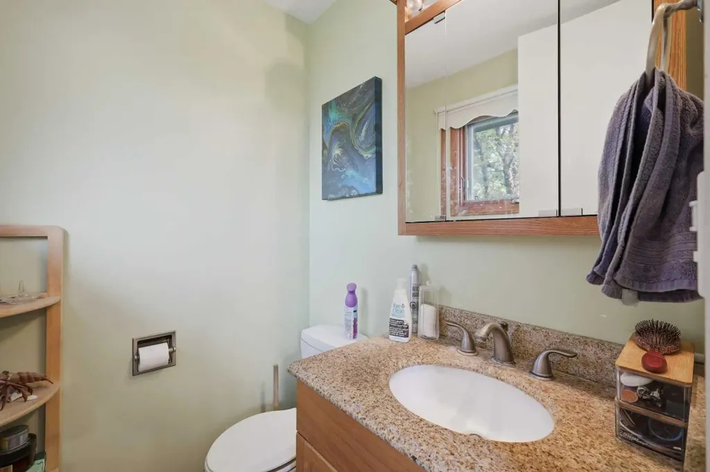 6124 Hamilton Drive Red Deer AB T4N 5Z4