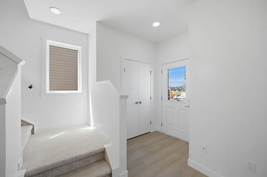 348 Cornerbrook Drive NE Calgary AB T3N 2J3