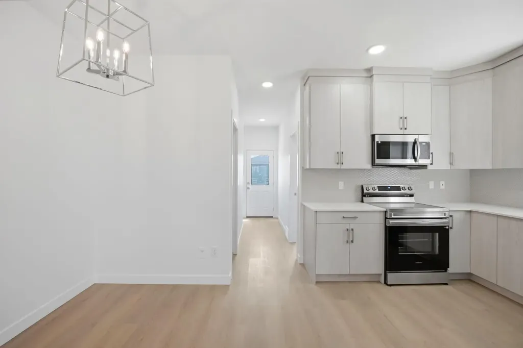 348 Cornerbrook Drive NE Calgary AB T3N 2J3