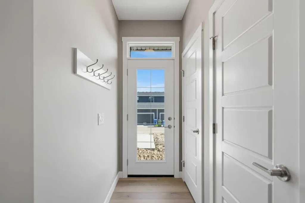 231 Waterford Heights Chestermere AB T1X 3B7