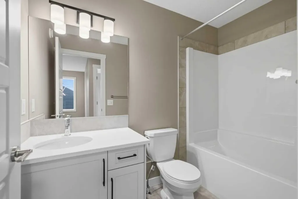 231 Waterford Heights Chestermere AB T1X 3B7